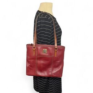 Dooney & Bourke Lexington Pebble grain Leather Maroon and brown Leather Zip Tote